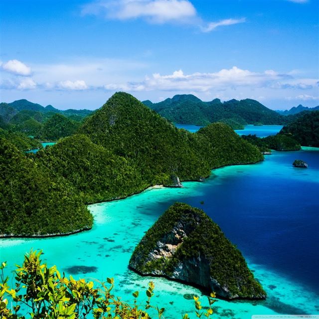 1024x1024 Indonesia Islands Blue Wate - mountains iPad Wallpaper