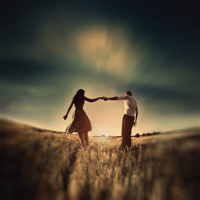 1024x1024 Lovers Handing World End -  iPad Wallpaper