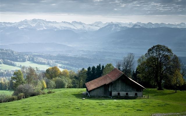 1024x1024 Swiss Alps Landscape - valley iPad Wallpaper