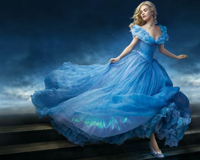 1024x1024 Lily James Cinderella - cinderella iPad Wallpaper