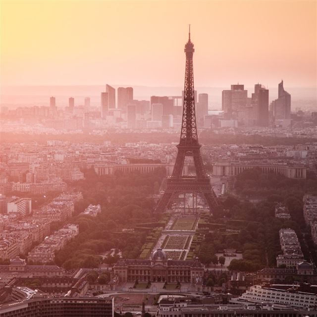 1024x1024 Eiffel Tower In City - view iPad Wallpaper
