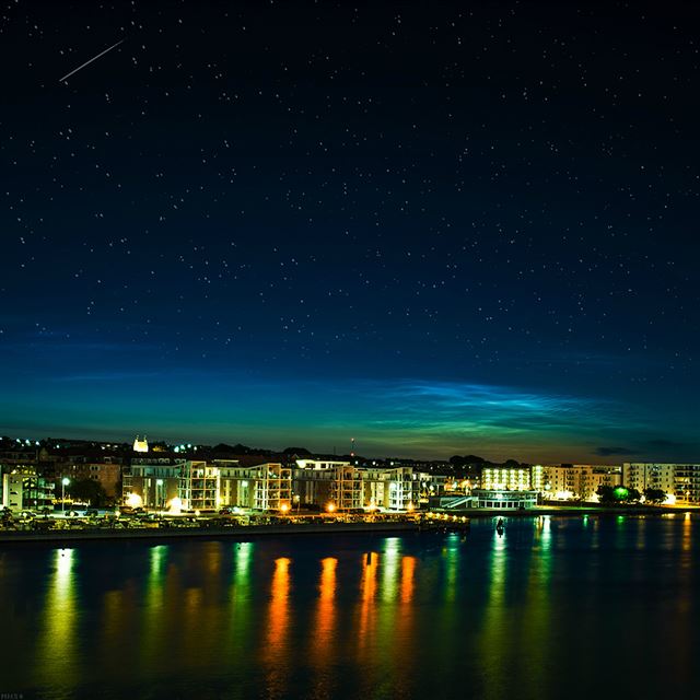 1024x1024 Aalborg Night Scene From Sea Dark Cityscape - yellow iPad Wallpaper