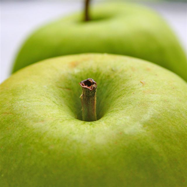 1024x1024 Comfort Me With Apples Macro - apple iPad Wallpaper