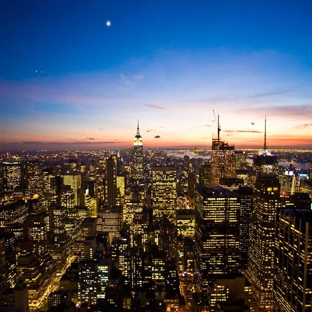1024x1024 Magnificent New York Night Scene City View - view iPad Wallpaper