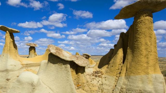 1024x1024 Giant Desert Rock Mushrooms - desert iPad Wallpaper