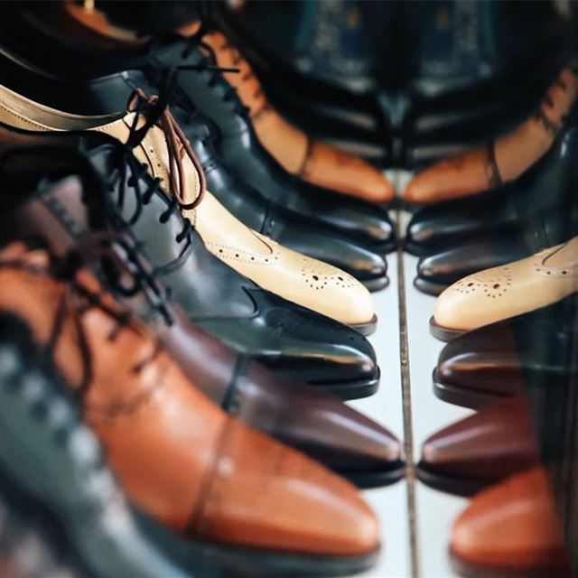 1024x1024 Shoes Shop Fashion Bokeh - fashion iPad Wallpaper