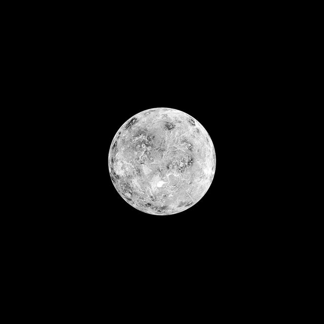 1024x1024 Planet Fire Space Illustration Art Bw Dark - bw iPad Wallpaper