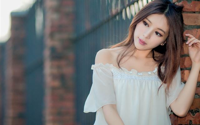 1024x1024 Beautiful asian girl - asian iPad Wallpaper
