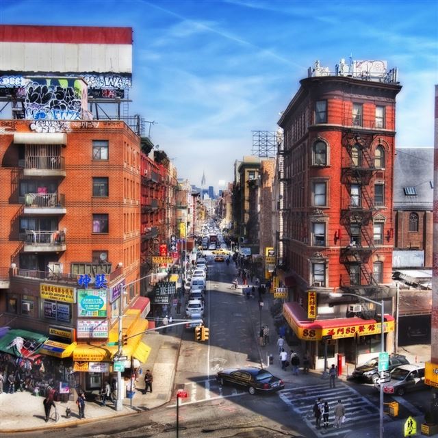 1024x1024 New York buildings traffic -  iPad Wallpaper