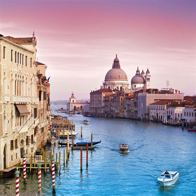 1024x1024 Venice - orange iPad Wallpaper