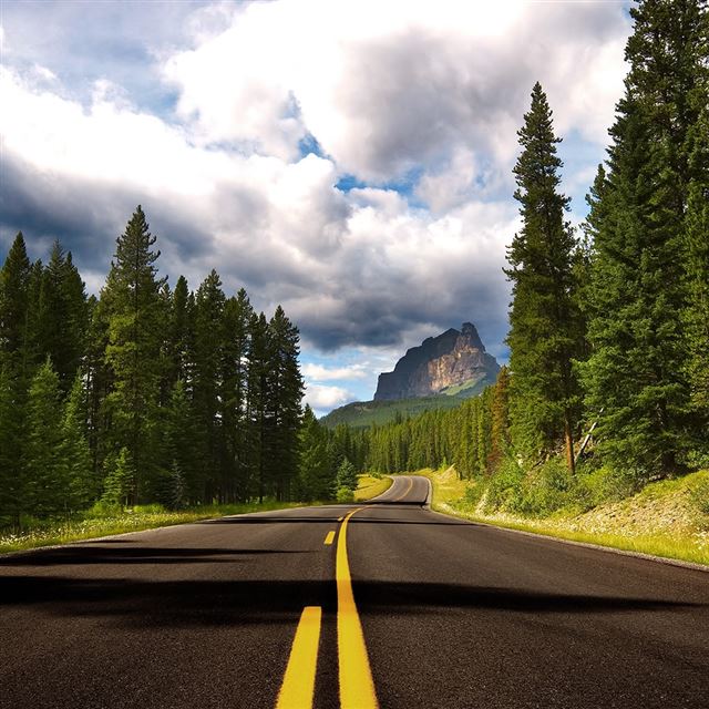 1024x1024 Route To Castle Mountain - castle iPad Wallpaper