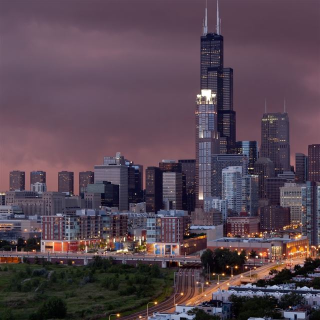 1024x1024 Chicago At Night - light iPad Wallpaper