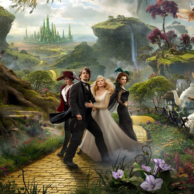 1024x1024 Oz The Great And Powerful 2013 Movie - tree iPad Wallpaper