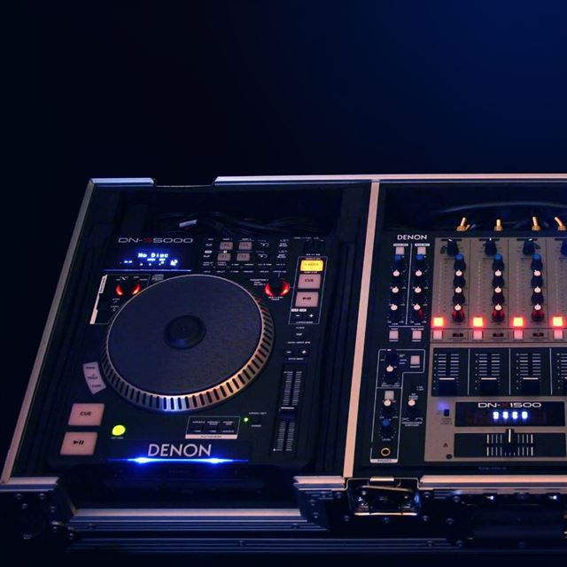 1024x1024 Denon - sound iPad Wallpaper