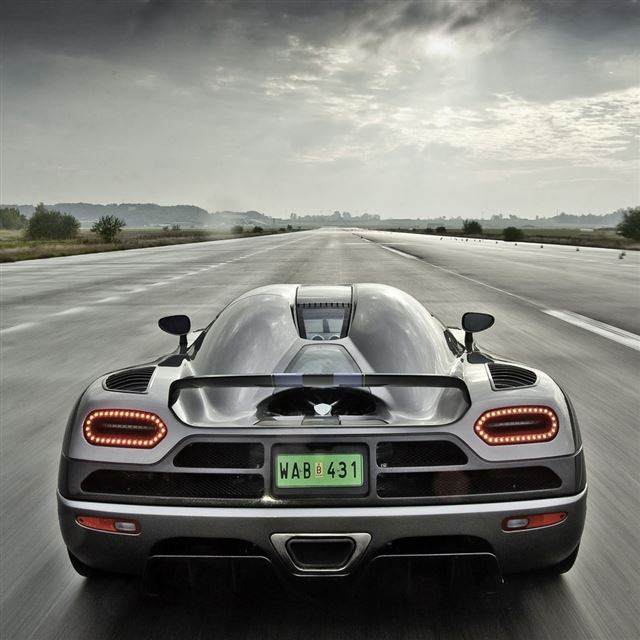 1024x1024 Koenigsegg Agera 2011 Hdr - car iPad Wallpaper