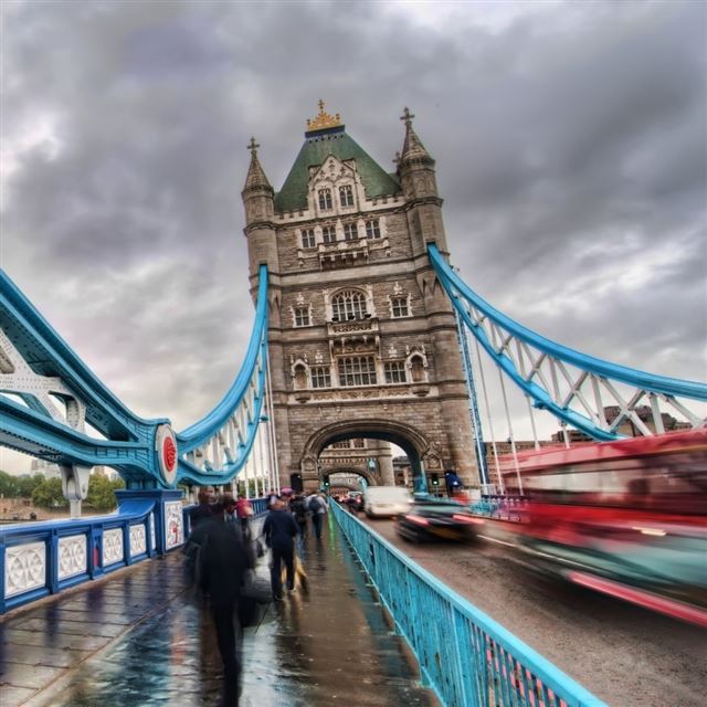 1024x1024 London Tower Bridge - brown iPad Wallpaper