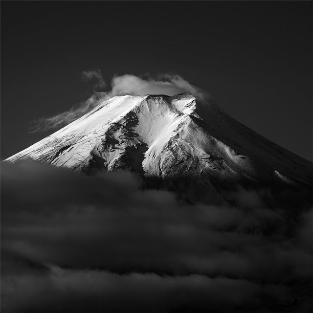 1024x1024 mount fuji monochrome - mountains iPad Wallpaper