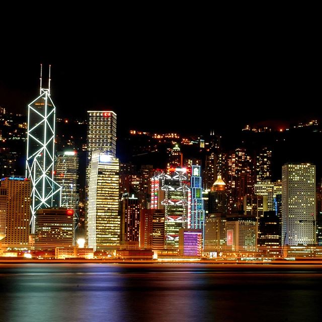 1024x1024 Hong Kong Victoria Harbour - gold iPad Wallpaper