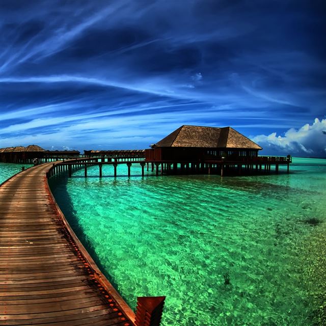 1024x1024 Amazing Sea Resort - cyan iPad Wallpaper