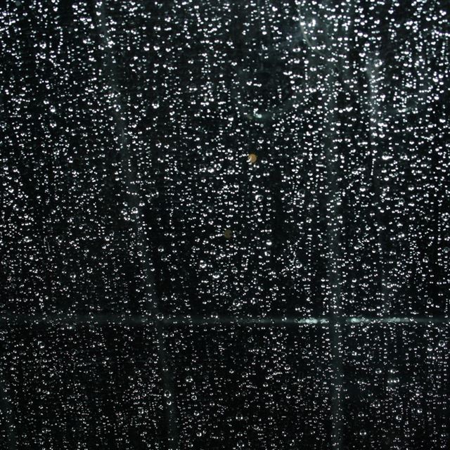1024x1024 Water Drops 3 - rain iPad Wallpaper
