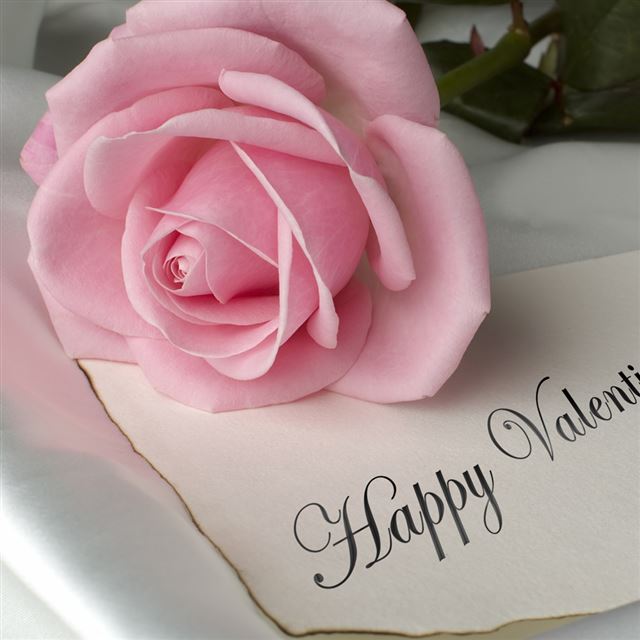 1024x1024 Happy Valentines Day Card -  iPad Wallpaper