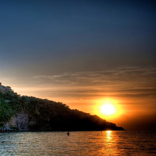 1024x1024 Amazing Lake Sunset - amazing iPad Wallpaper