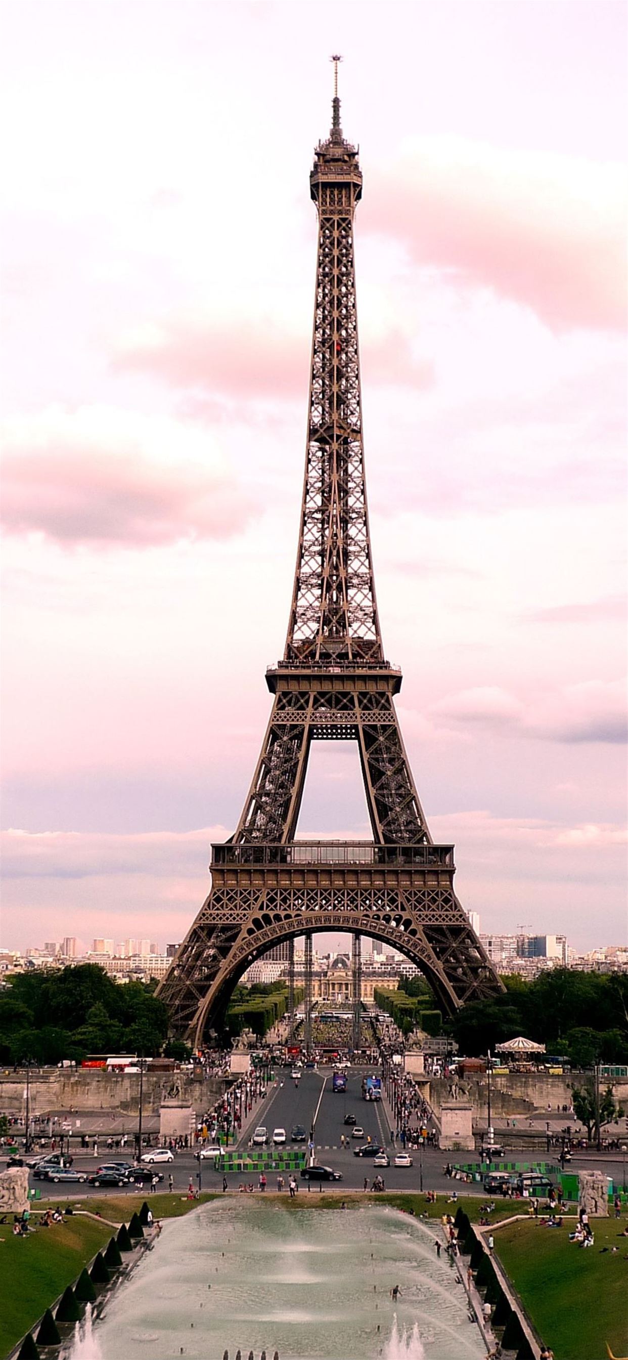 Eiffel tower Paris iPhone 11 Wallpapers Free Download