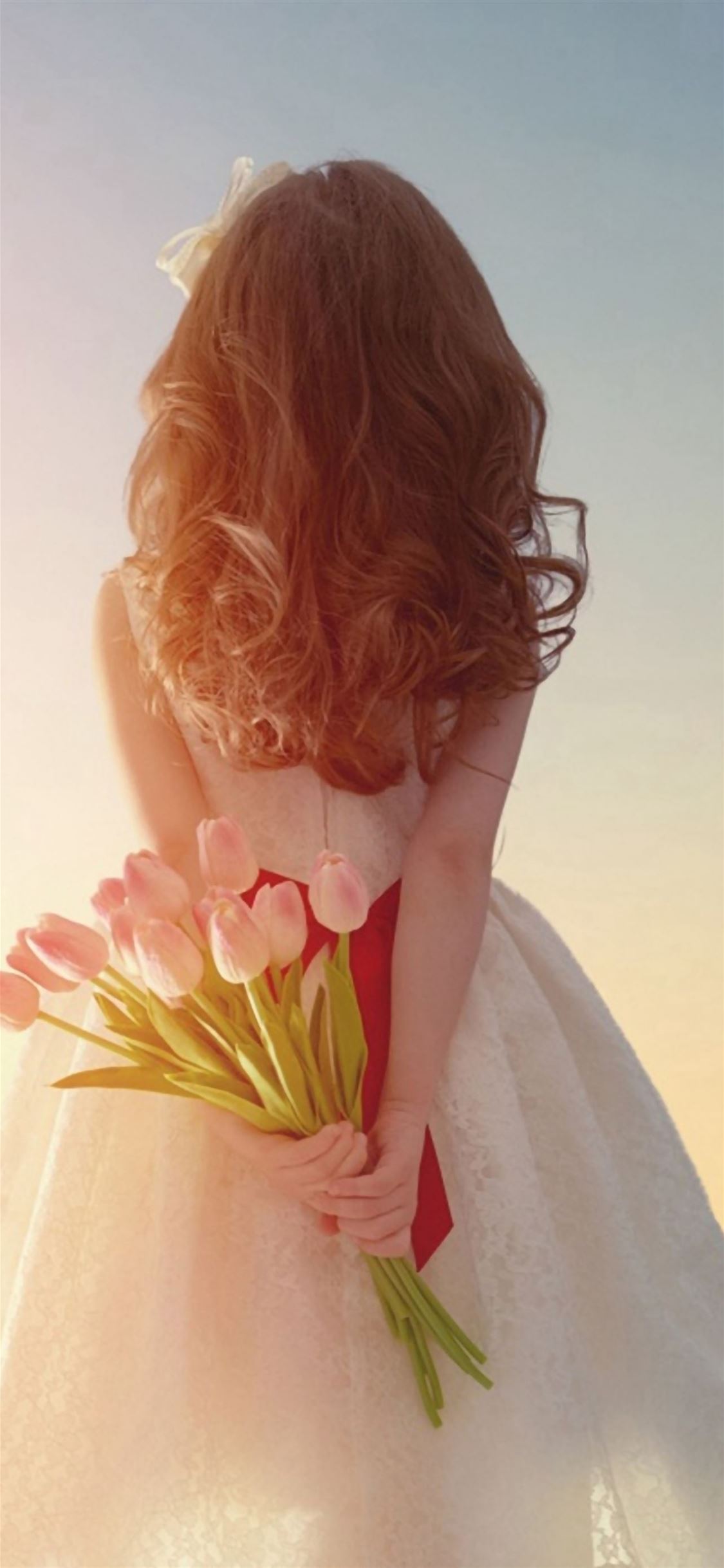 Romantic Girl And Rose iPhone wallpaper 
