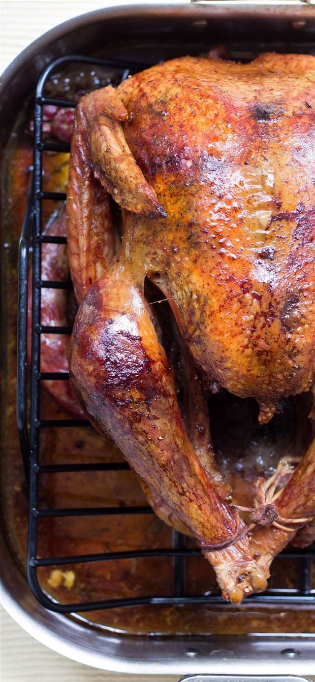 1125x2436 chicken roast on roasting pan - thanksgiving iPhone 11 Wallpaper