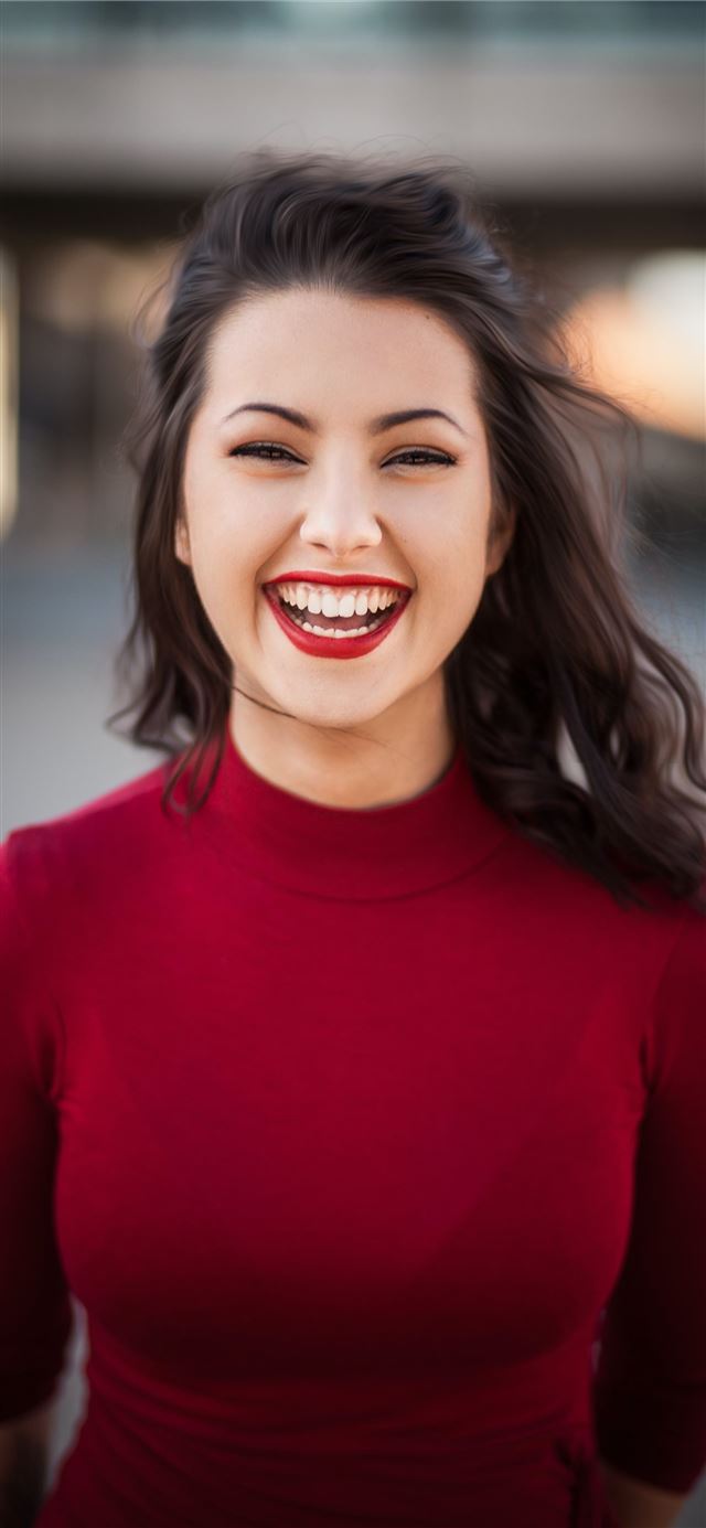 1125x2436 closeup photography of woman smiling - girl iPhone 11 Wallpaper