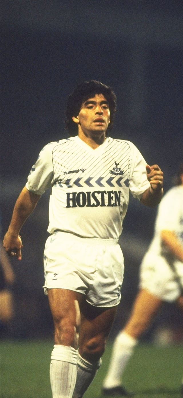 1125x2436 Maradona jugó con los Spurs en un homenaje Totten... - maradona iPhone 11 Wallpaper