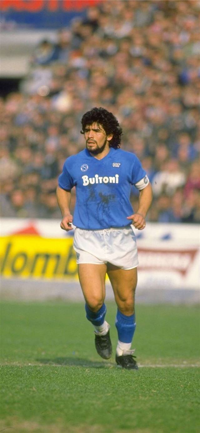 1125x2436 Diego Maradona Photo Gallery IMDb -  iPhone 11 Wallpaper