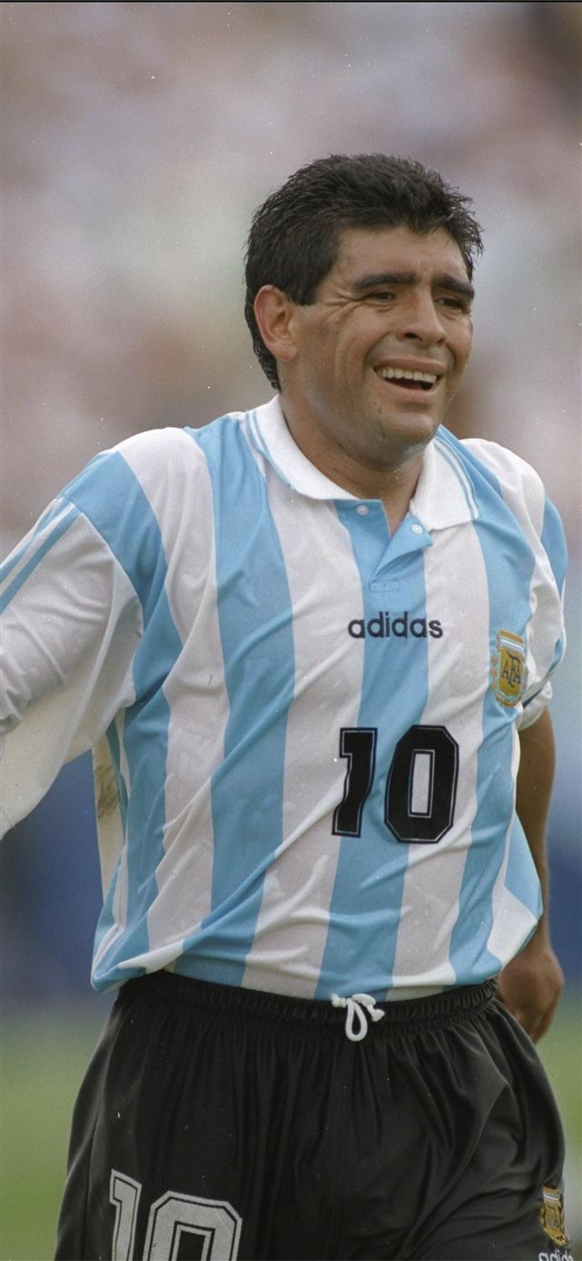 1125x2436 Hình nền đẹp Diego Maradona - trends iPhone 11 Wallpaper