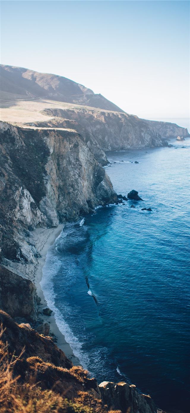 1125x2436 photo of cliff near shore - monterey iPhone 11 Wallpaper
