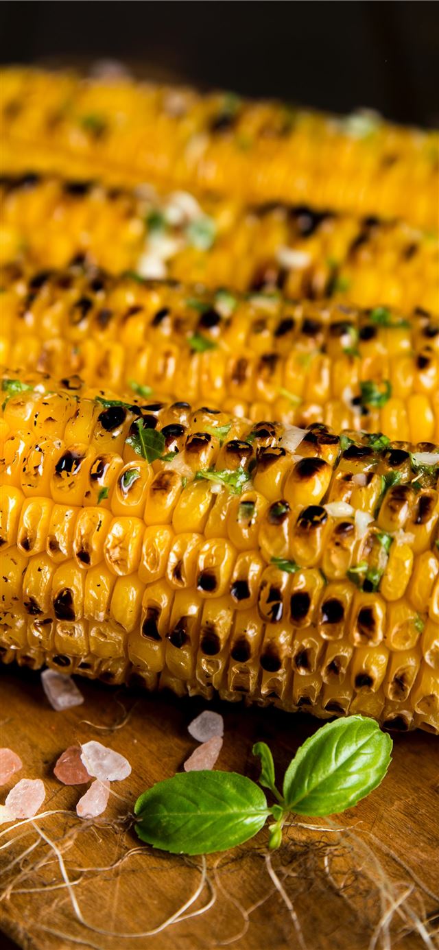 1125x2436 selective focus photography of grilled corns - food iPhone 11 Wallpaper