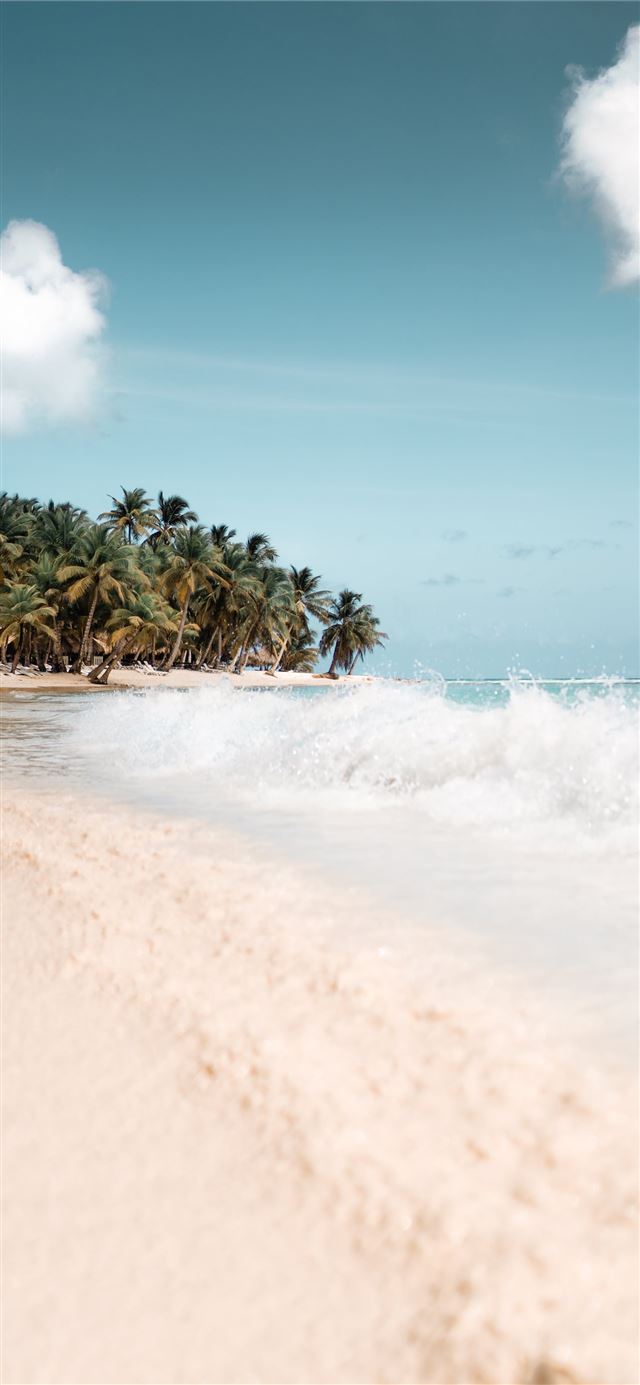 1125x2436 long exposure photography of beach - dominican republic iPhone 11 Wallpaper