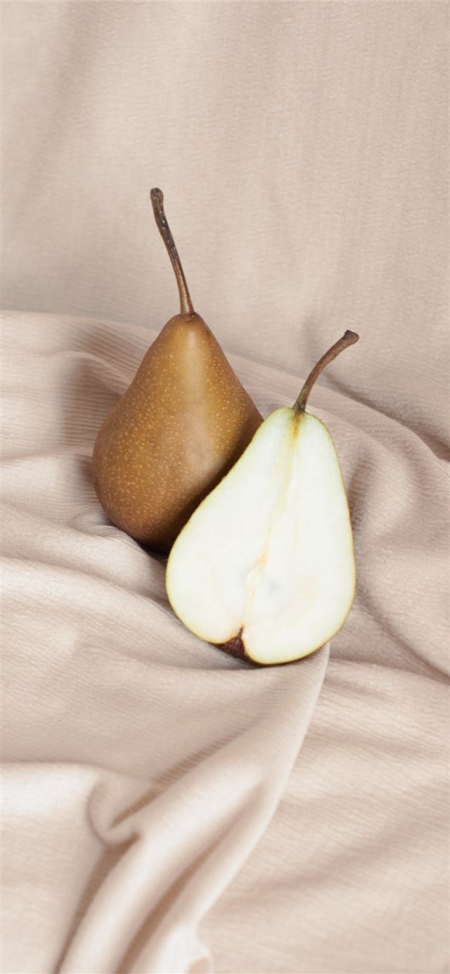 1125x2436 brown pear fruits - brown iPhone 11 Wallpaper