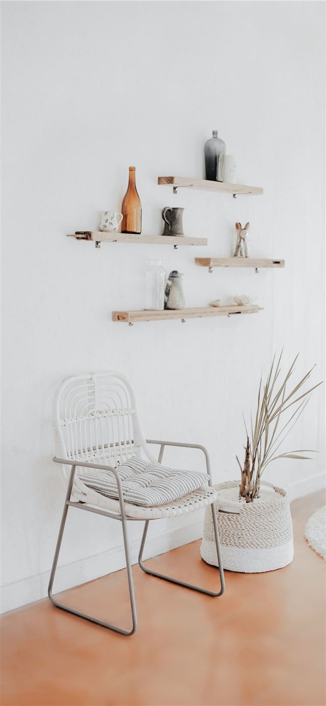 1125x2436 gray padded chair - indonesia iPhone 11 Wallpaper