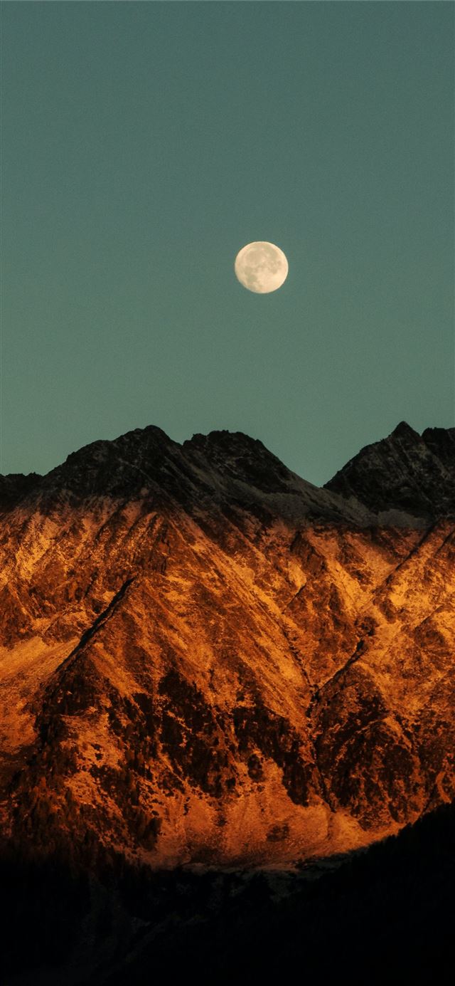 1125x2436 photography of brown mountain range - south tyrol iPhone 11 Wallpaper