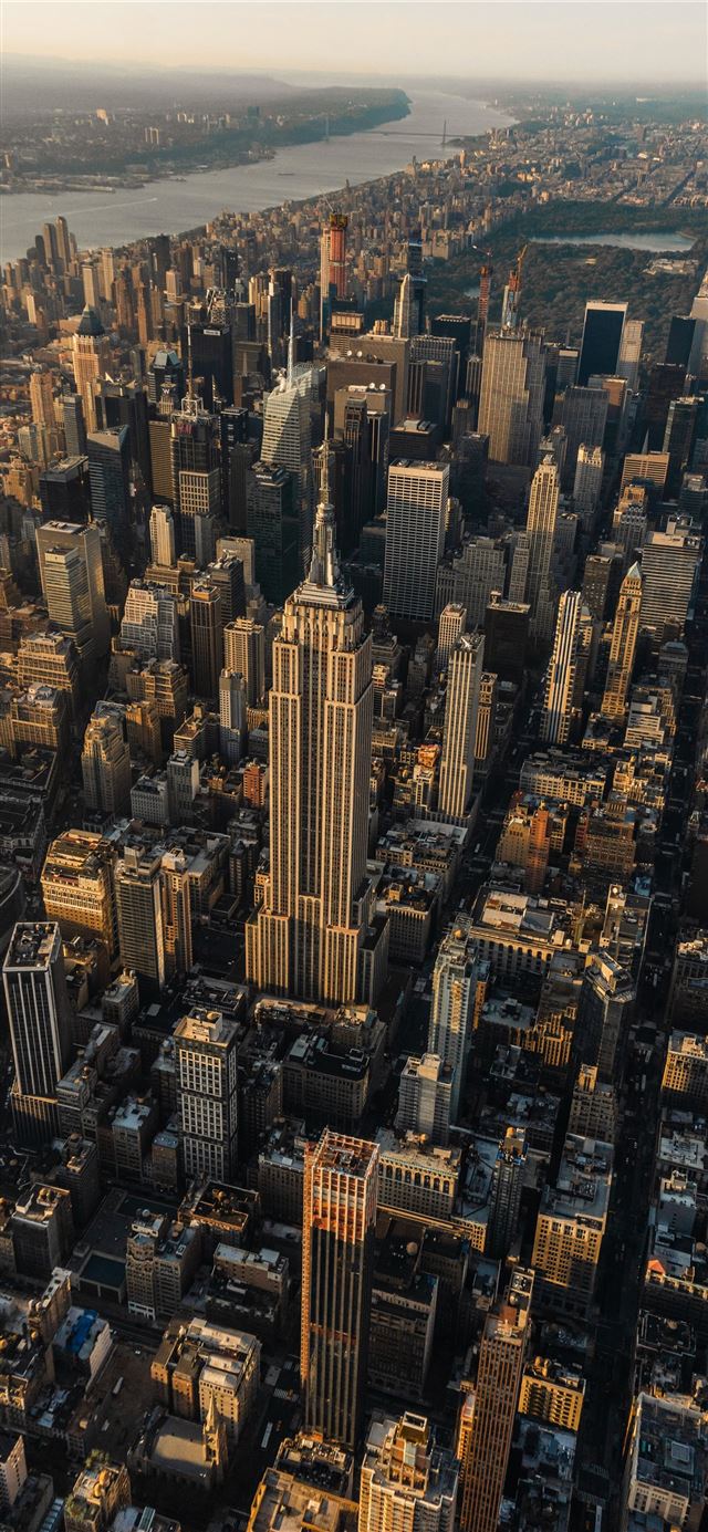 1125x2436 Empire State Building New York City during daytime - new york city iPhone 11 Wallpaper