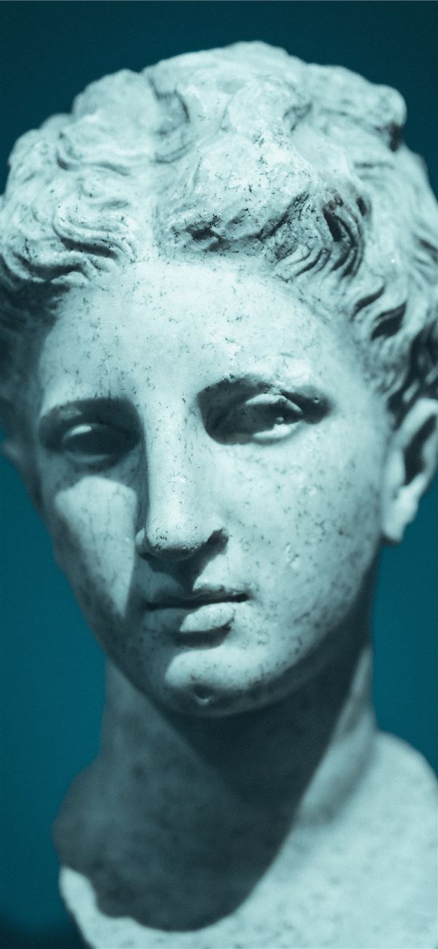 1125x2436 woman head bust - art iPhone 11 Wallpaper