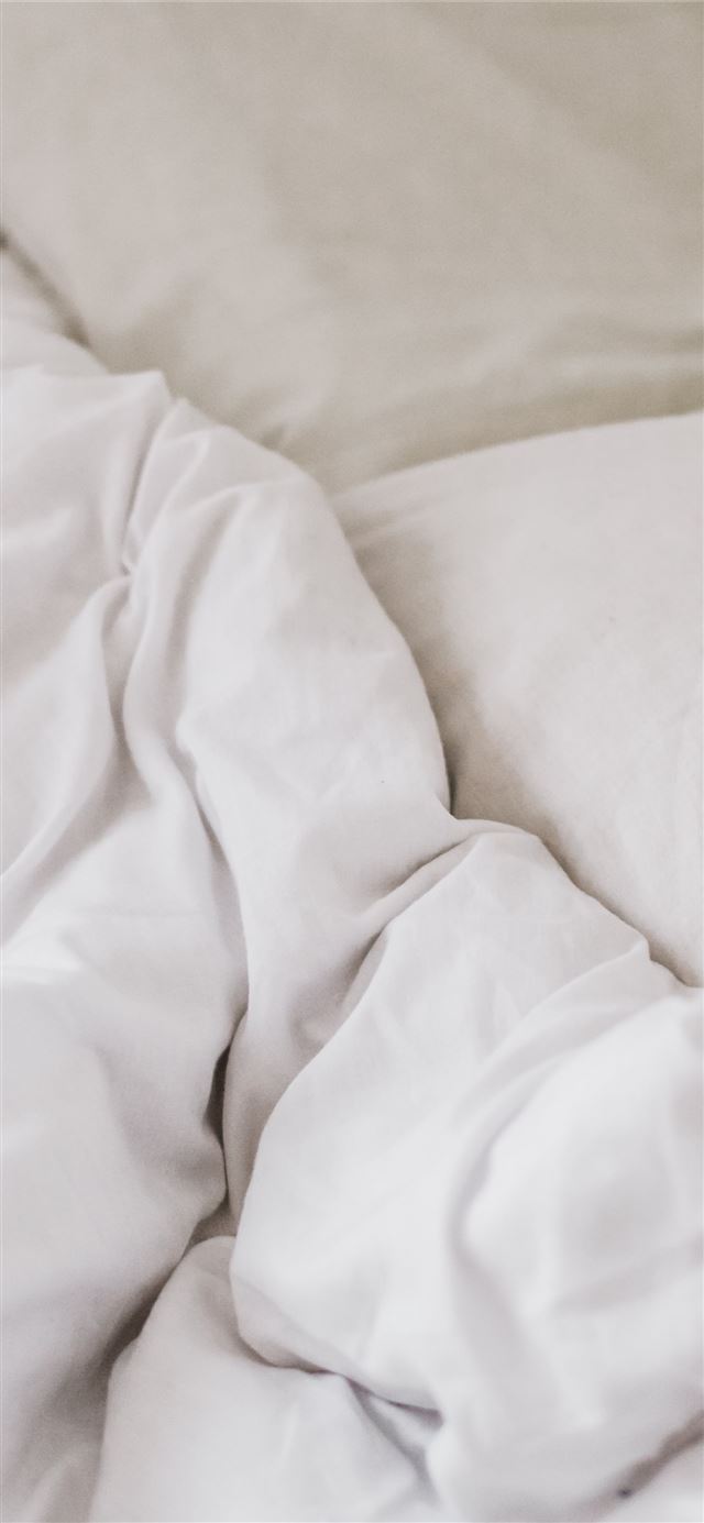 1125x2436 white bedspread -  iPhone 11 Wallpaper