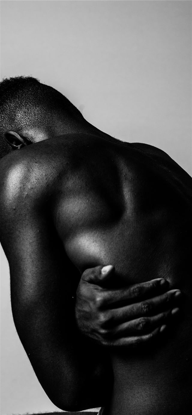1284x2778 greyscale photo of naked man -  iPhone 11 Wallpaper