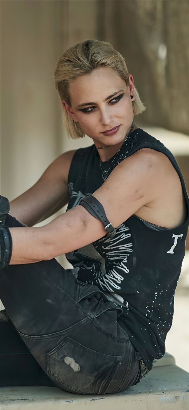 1284x2778 nora arnezeder army of the dead -  iPhone 11 Wallpaper