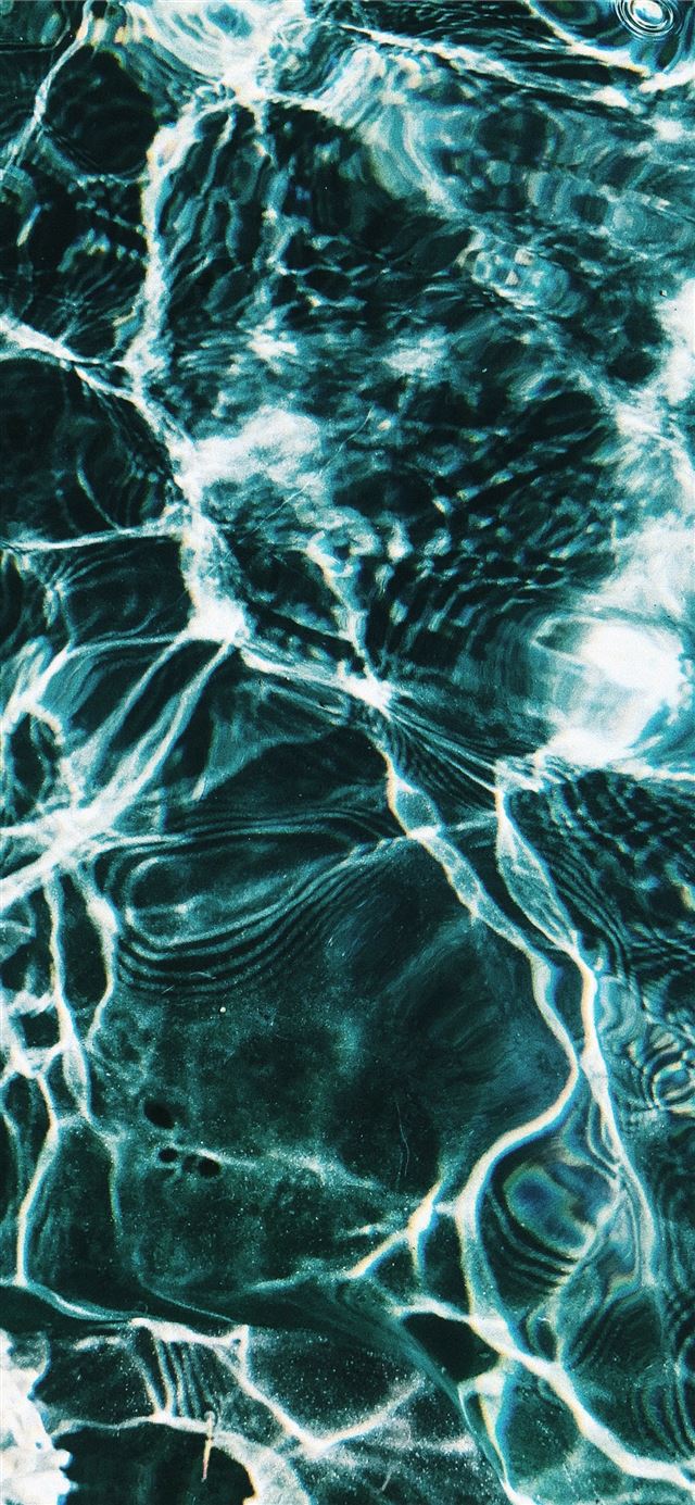 1125x2436 Pool day -  iPhone 11 Wallpaper