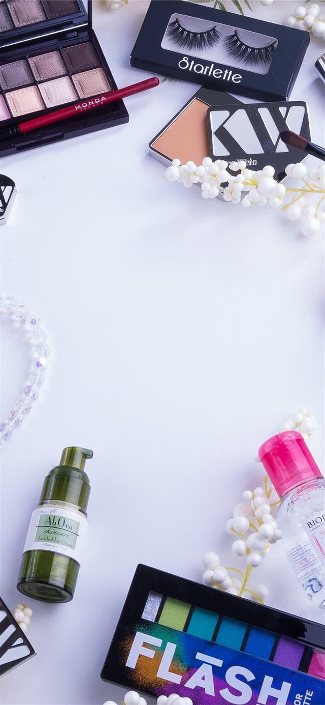 1284x2778 makeup palette box -  iPhone 11 Wallpaper