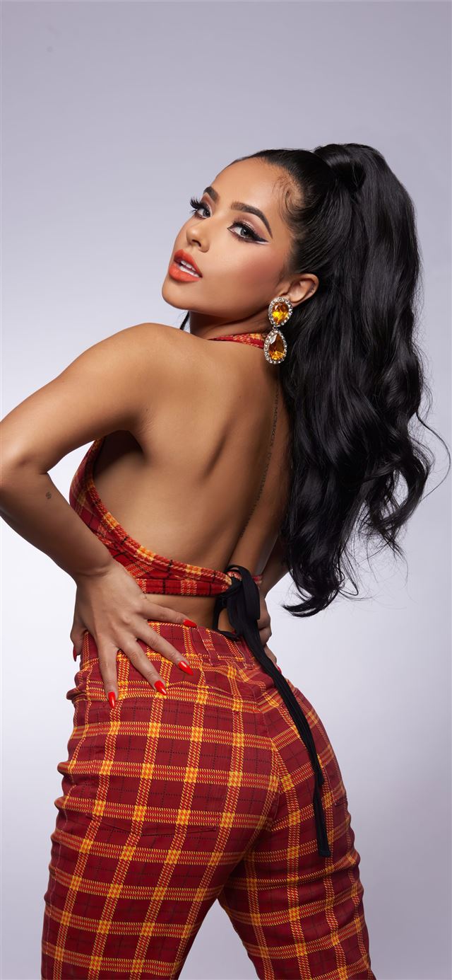 1125x2436 becky g 4k 2020 - celebrities iPhone 11 Wallpaper
