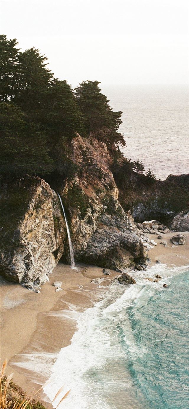 1125x2436 Big Sur - trends iPhone 11 Wallpaper