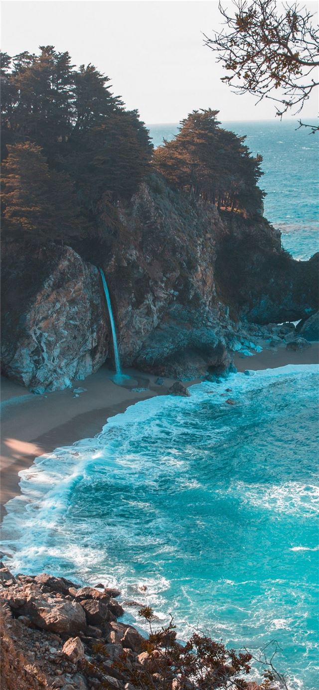1125x2436 Big Sur - trends iPhone 11 Wallpaper