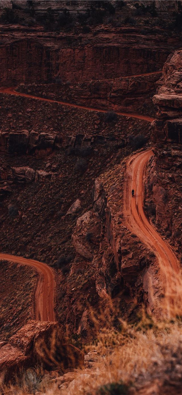 1125x2436 aerial view of brown rocky mountain - scenery iPhone 11 Wallpaper